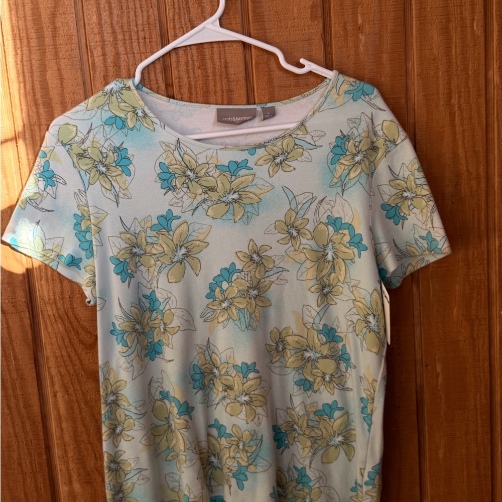 Croft & Barrow Blue and Yellow Floral Short Sleeve Top